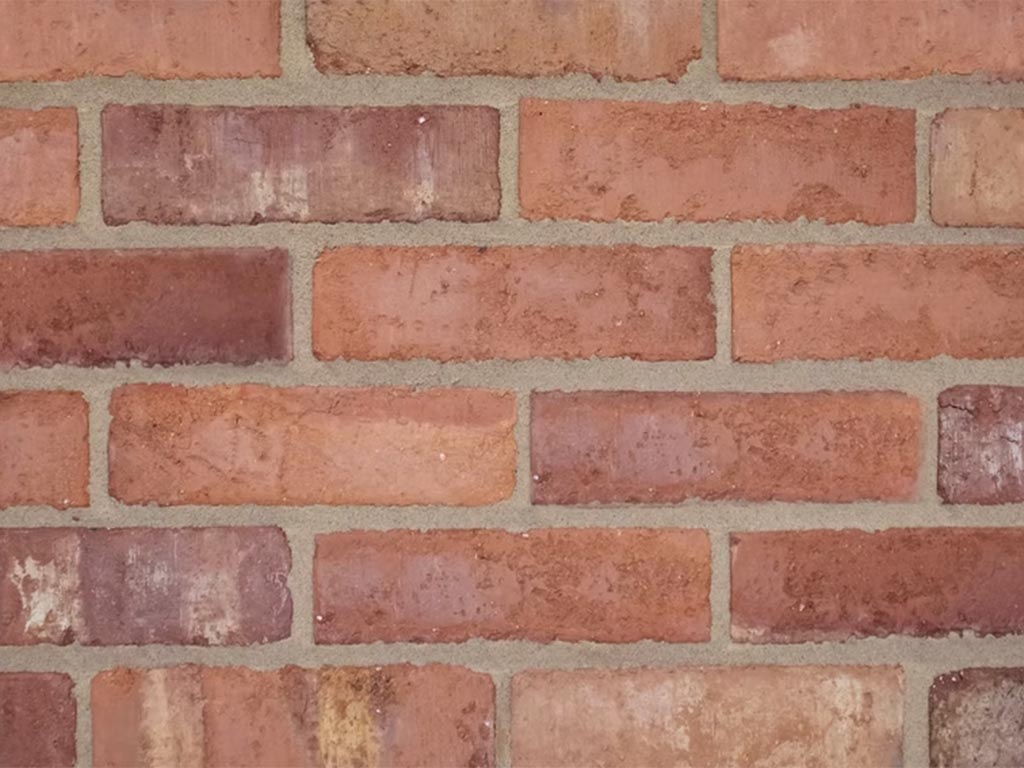 Close up of a wall of Clamp Pulford Blend bricks