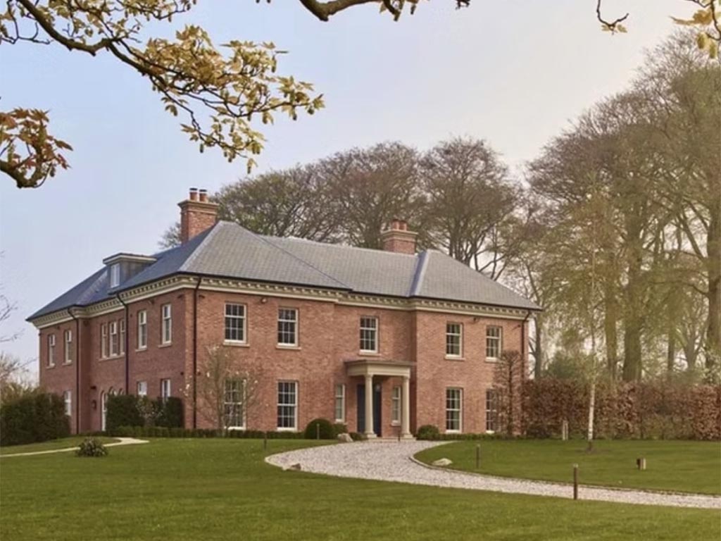 A house built using Clamp Kilworth Blend bricks