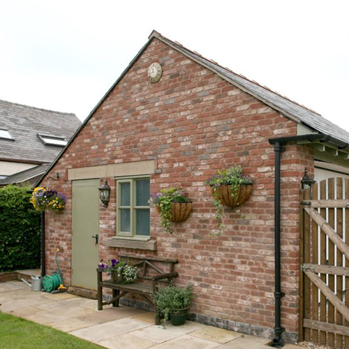 A residential garage built using Retro Barn Stock bricks