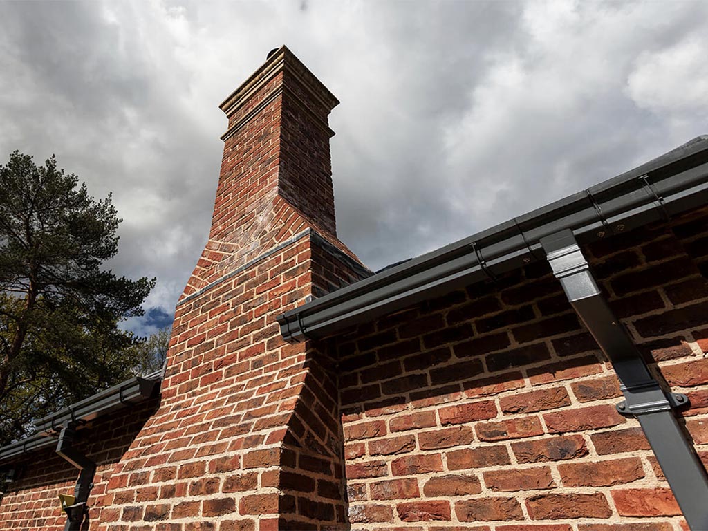 A Thirkleby Blend brick chimney