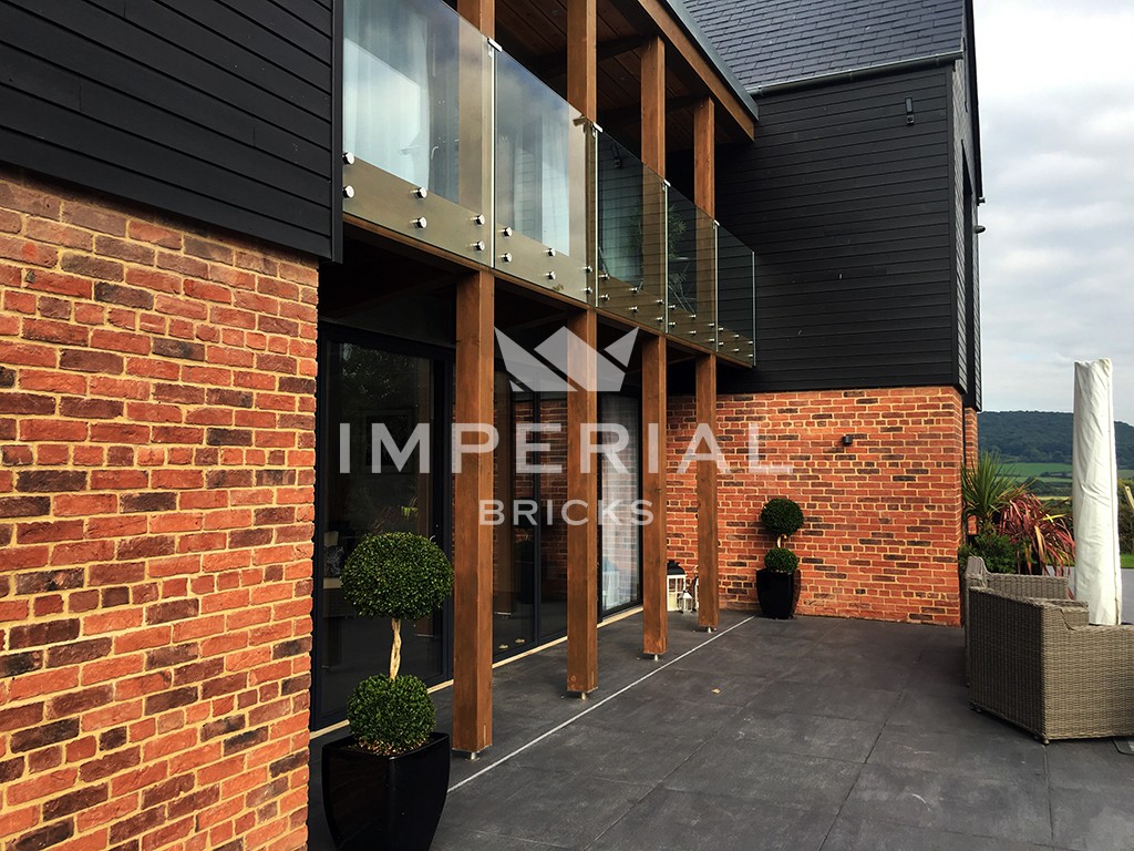 An commercial property built using Country Blend bricks