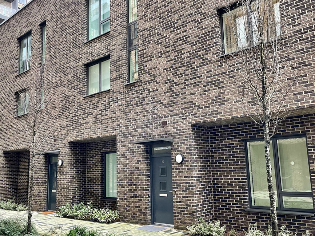 Residential properties built using Bembridge Antique bricks