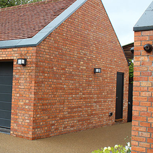 An exterior of a house built using Packwood Rural bricks