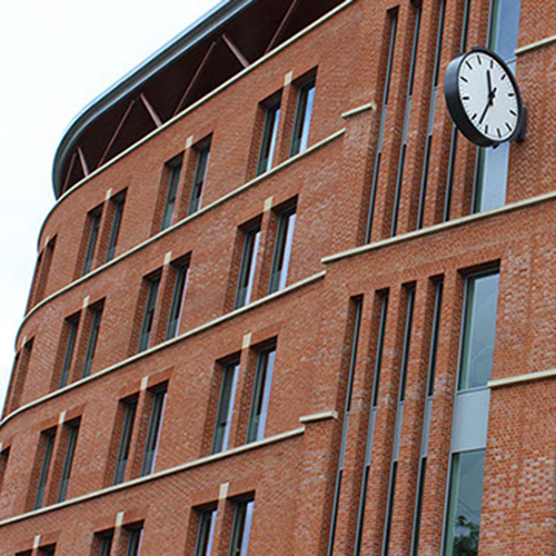 A commercial property built using Lyneham Red bricks