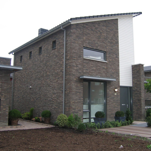 An exterior of a house built using Klampaert Classic bricks