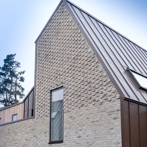 Bond pattern detailing built using Mayfair Vintage Stock bricks